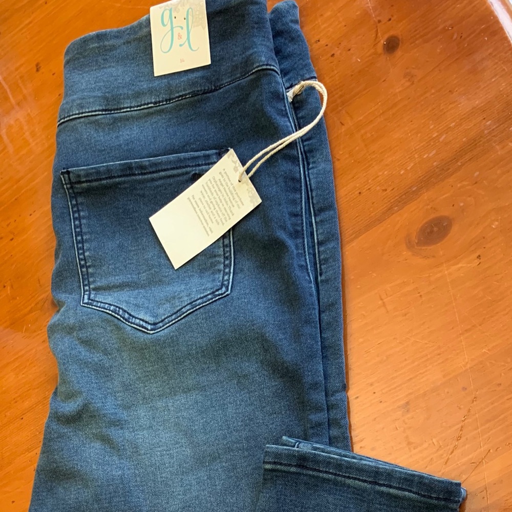 NWT ultimate everyday jegging